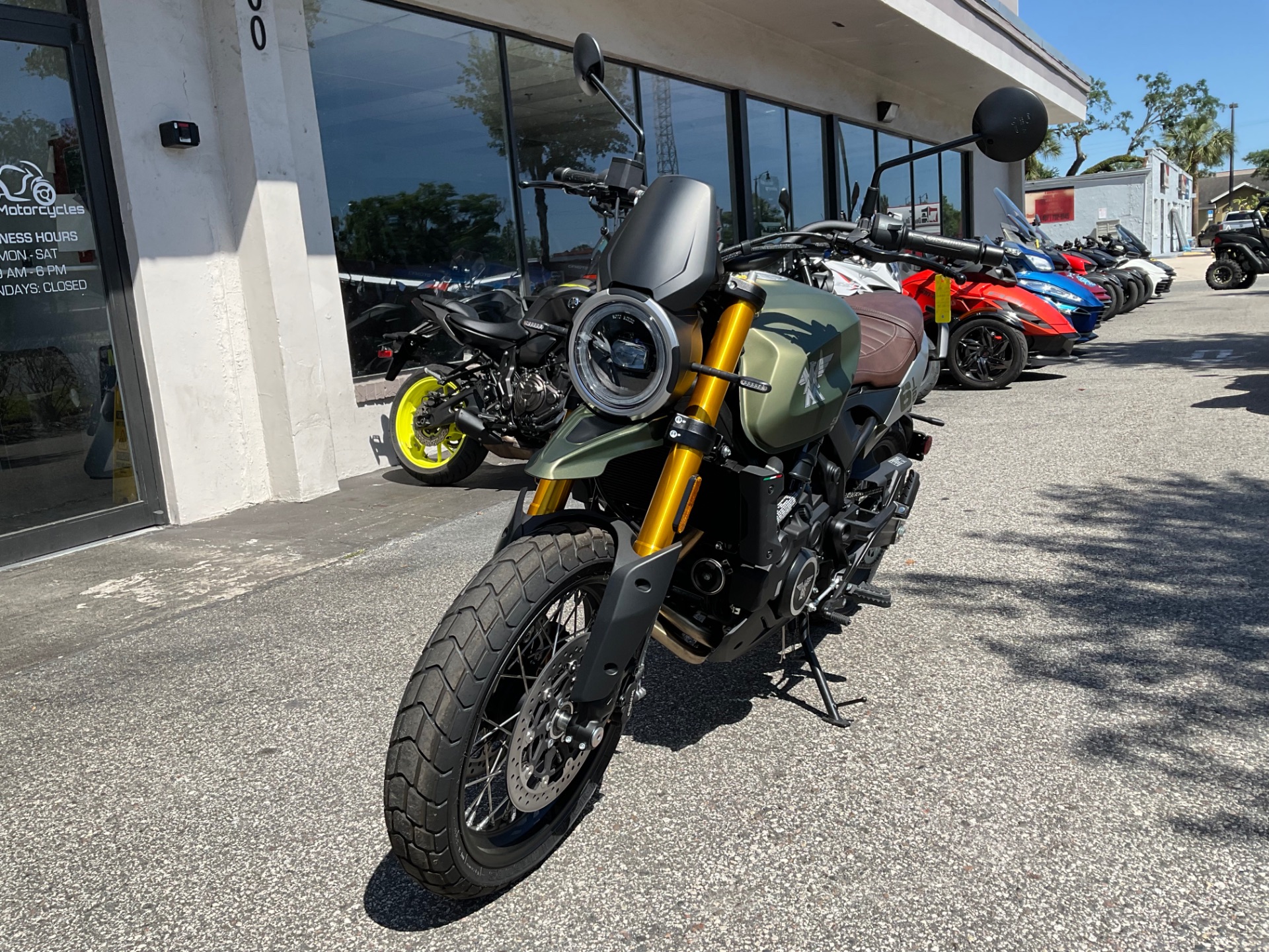 2023 Moto Morini SEIEMMEZZO SCR in Sanford, Florida - Photo 3
