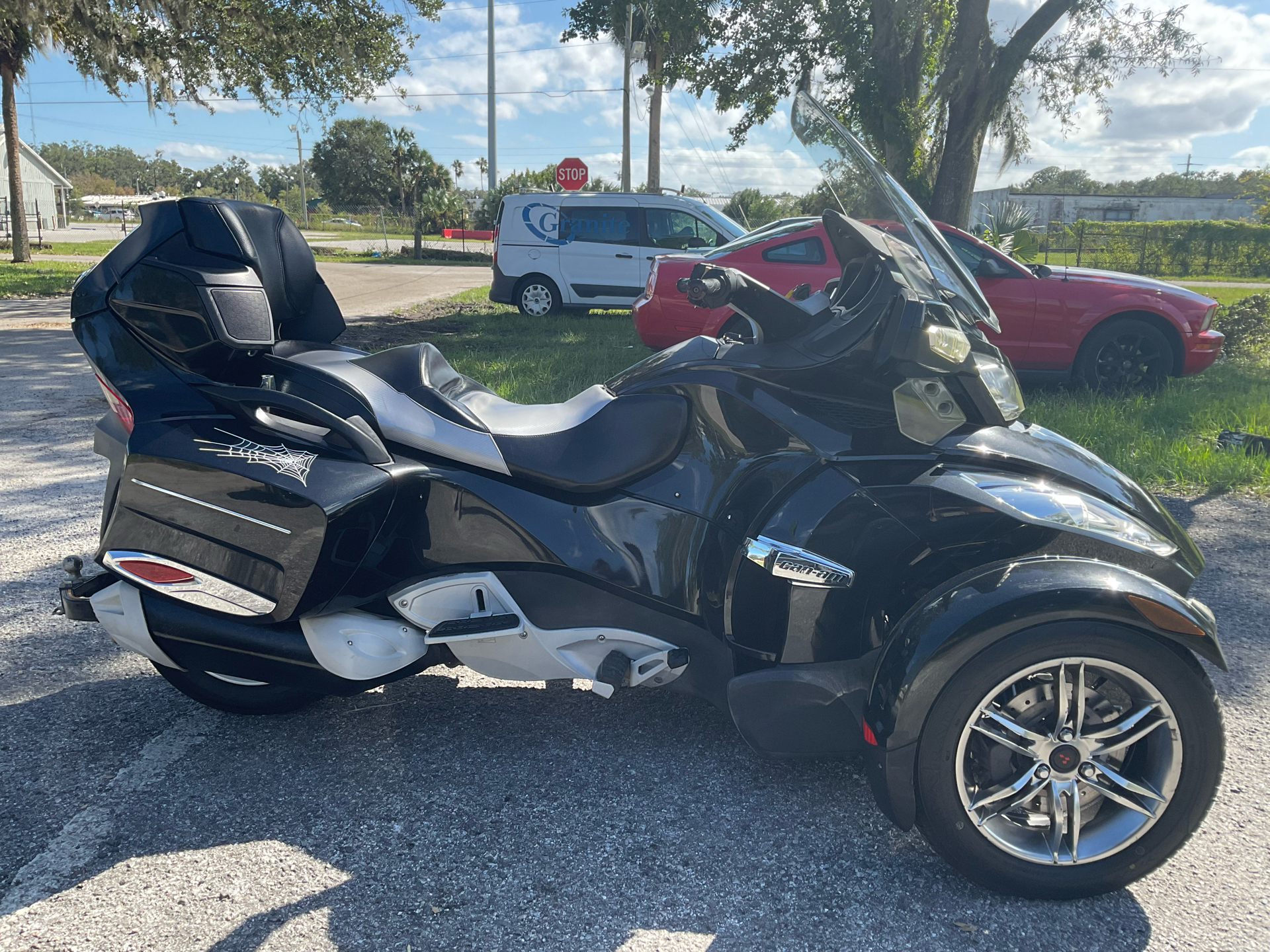 2010 Can-Am Spyder™ RT-S SE5 in Sanford, Florida - Photo 1