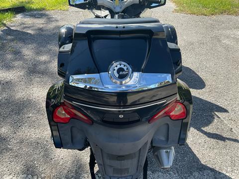 2010 Can-Am Spyder™ RT-S SE5 in Sanford, Florida - Photo 24