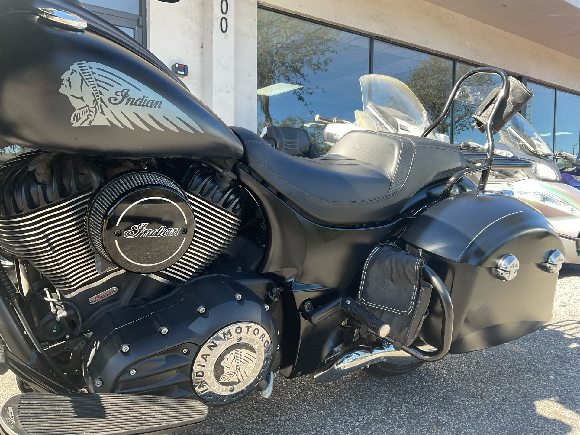 2017 Indian Motorcycle Chieftain Dark Horse® in Sanford, Florida - Photo 13