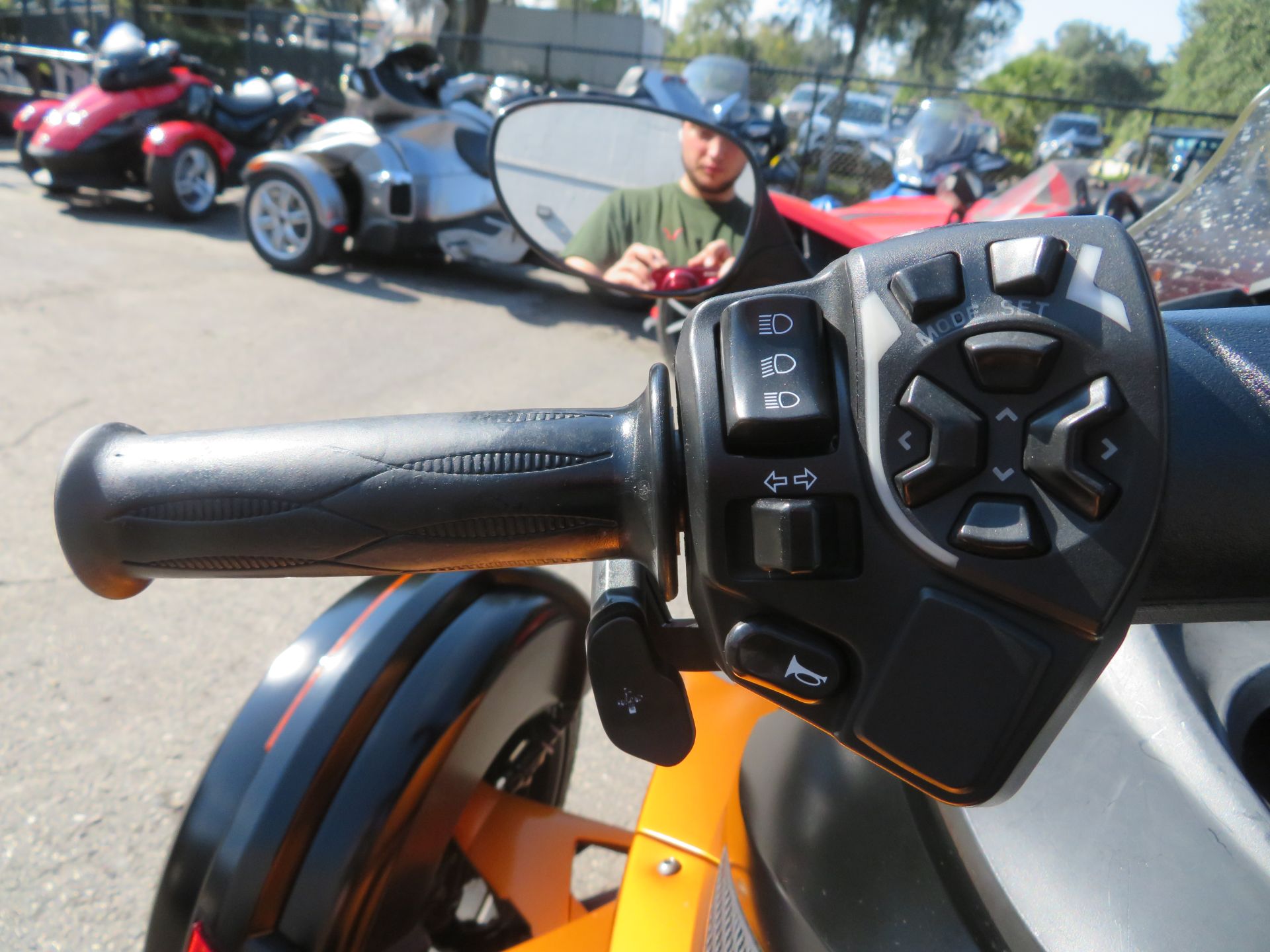 2013 Can-Am Spyder® RS-S SE5 in Sanford, Florida - Photo 27