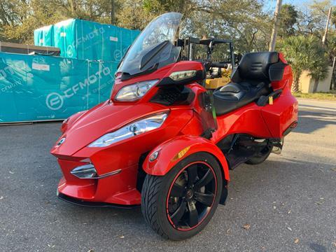 2012 Can-Am Spyder® RT-S SE5 in Sanford, Florida - Photo 2
