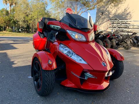 2012 Can-Am Spyder® RT-S SE5 in Sanford, Florida - Photo 5