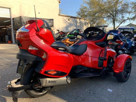 2012 Can-Am Spyder® RT-S SE5 in Sanford, Florida - Photo 8