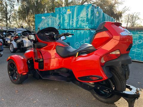 2012 Can-Am Spyder® RT-S SE5 in Sanford, Florida - Photo 10