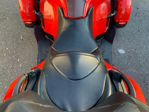 2012 Can-Am Spyder® RT-S SE5 in Sanford, Florida - Photo 28