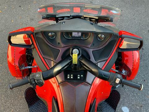 2012 Can-Am Spyder® RT-S SE5 in Sanford, Florida - Photo 31