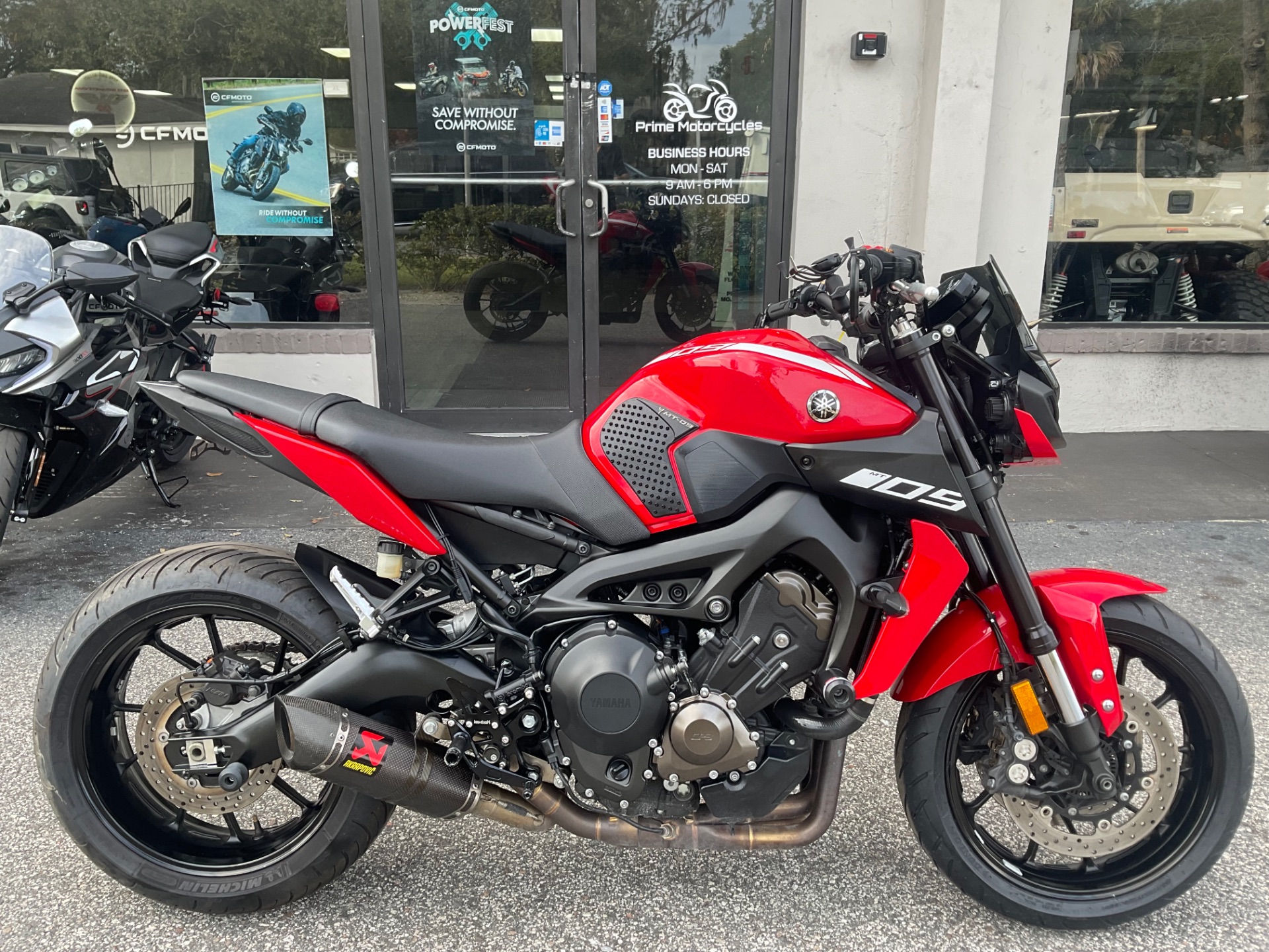 2018 Yamaha MT-09 in Sanford, Florida - Photo 7