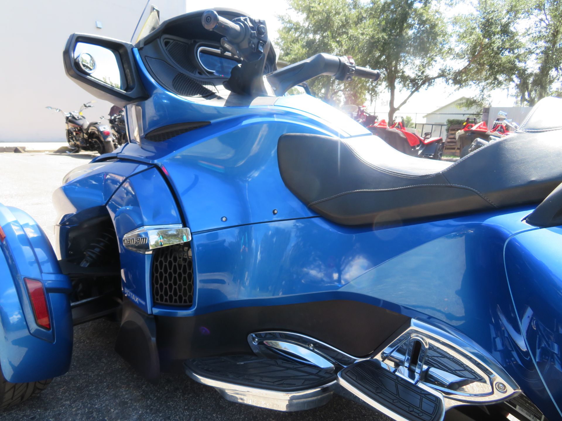 2018 Can-Am Spyder RT Limited in Sanford, Florida - Photo 21