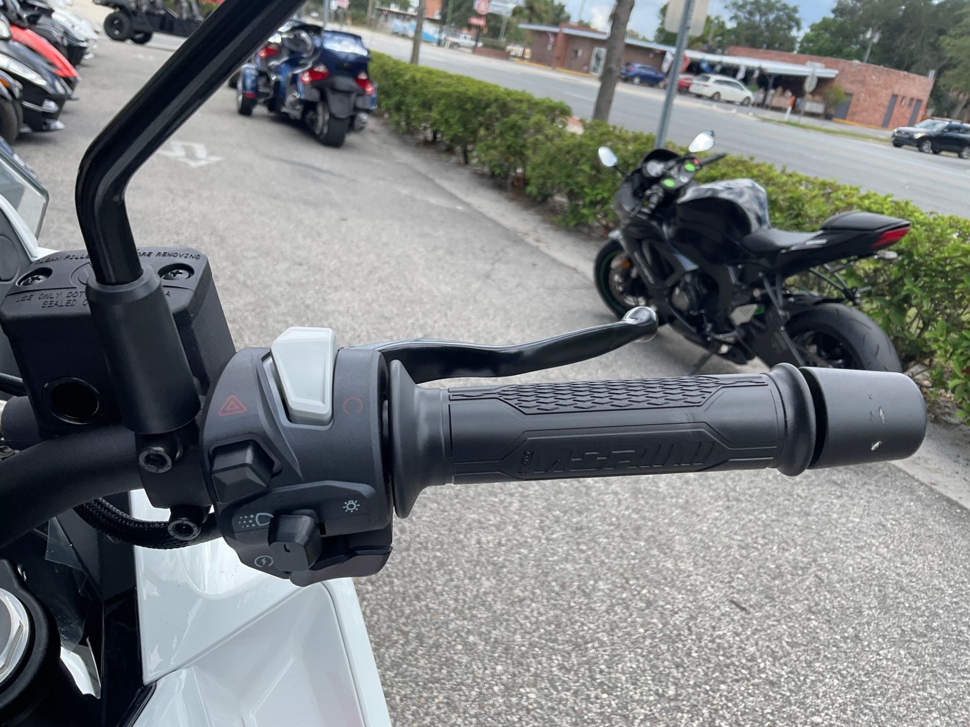 2023 Moto Morini X-CAPE in Sanford, Florida - Photo 24