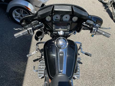 2016 Harley-Davidson Street Glide® Special in Sanford, Florida - Photo 25