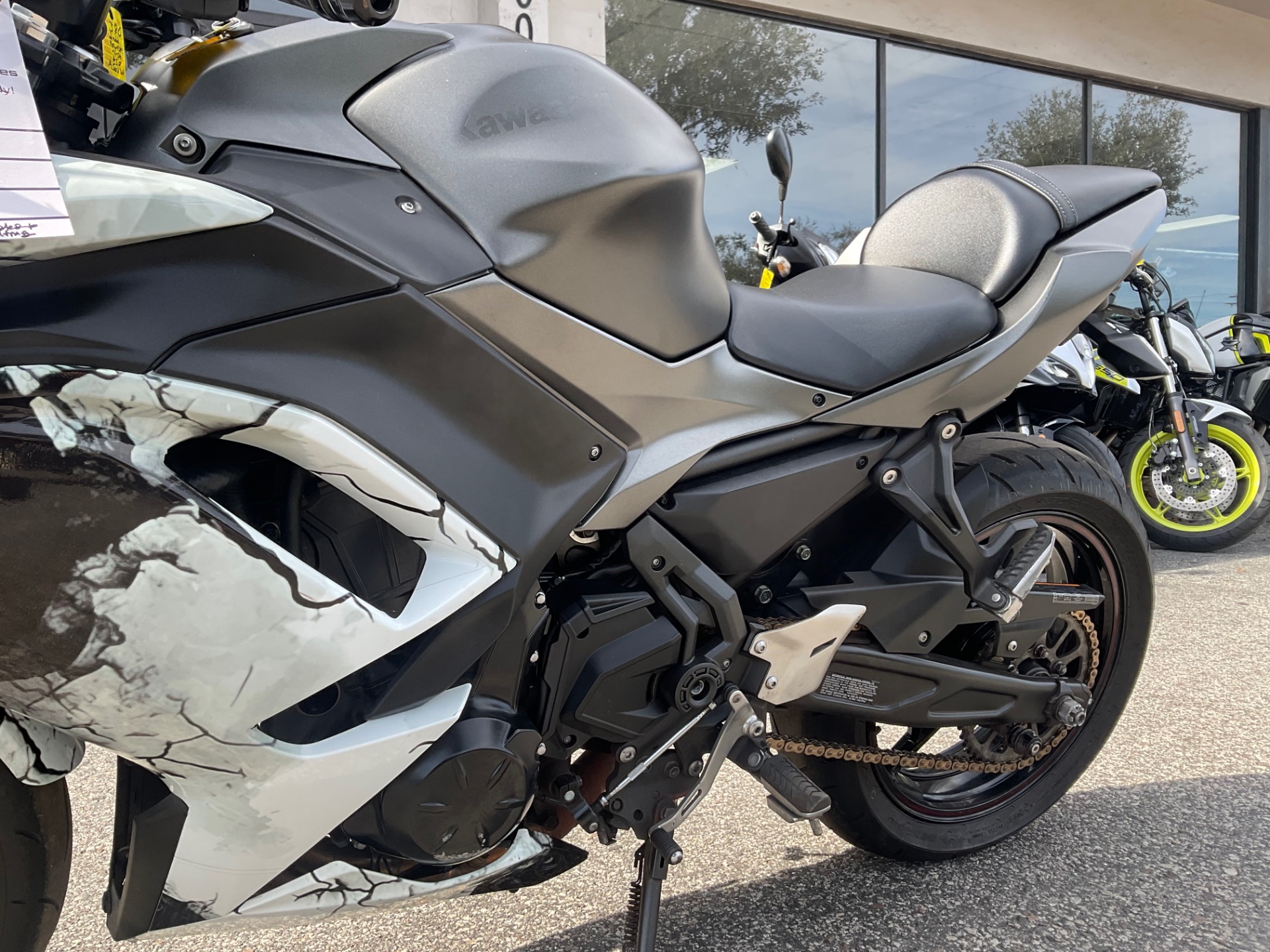 2022 Kawasaki Ninja 650 in Sanford, Florida - Photo 12