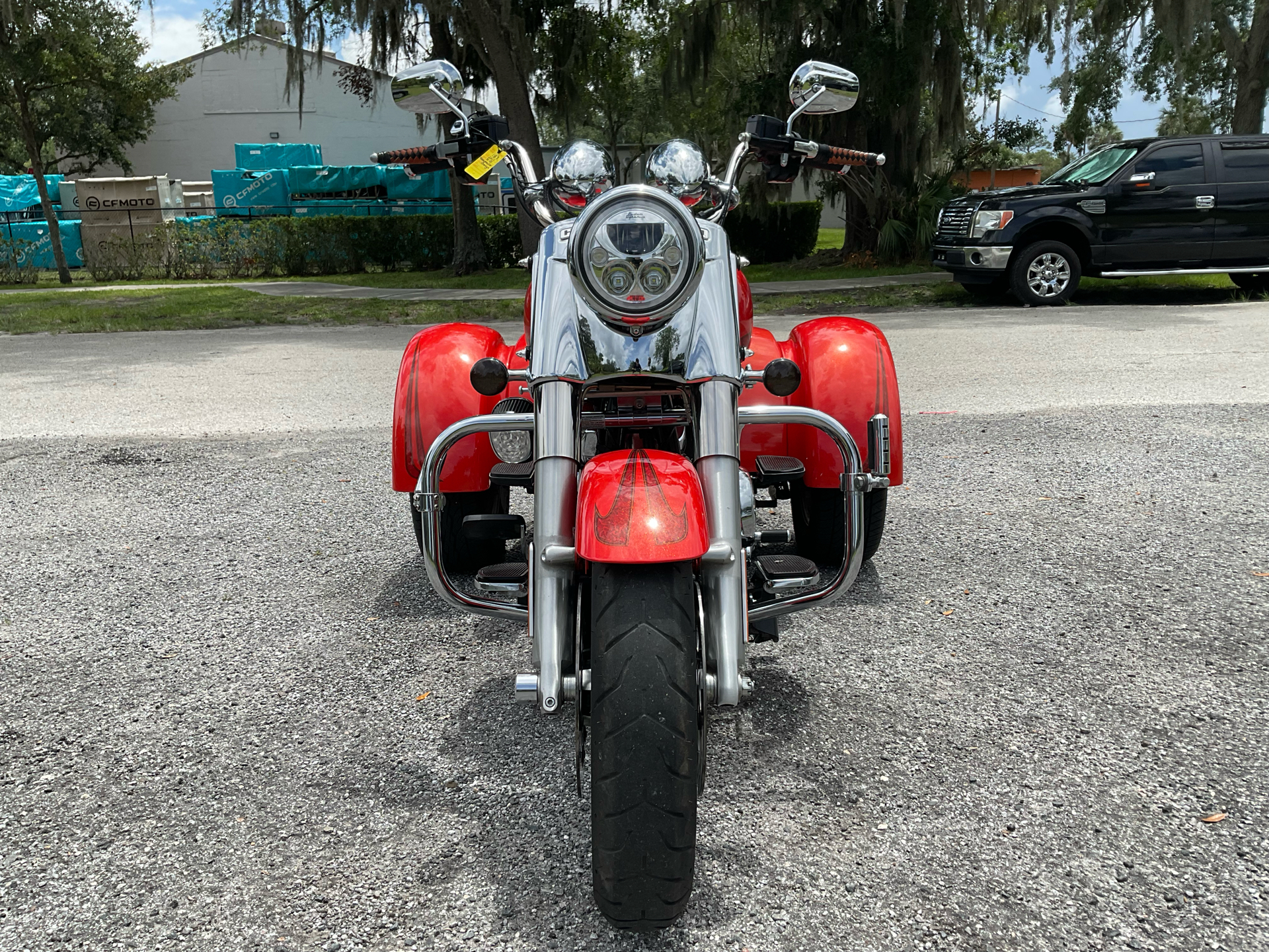 2017 Harley-Davidson Freewheeler in Sanford, Florida - Photo 4