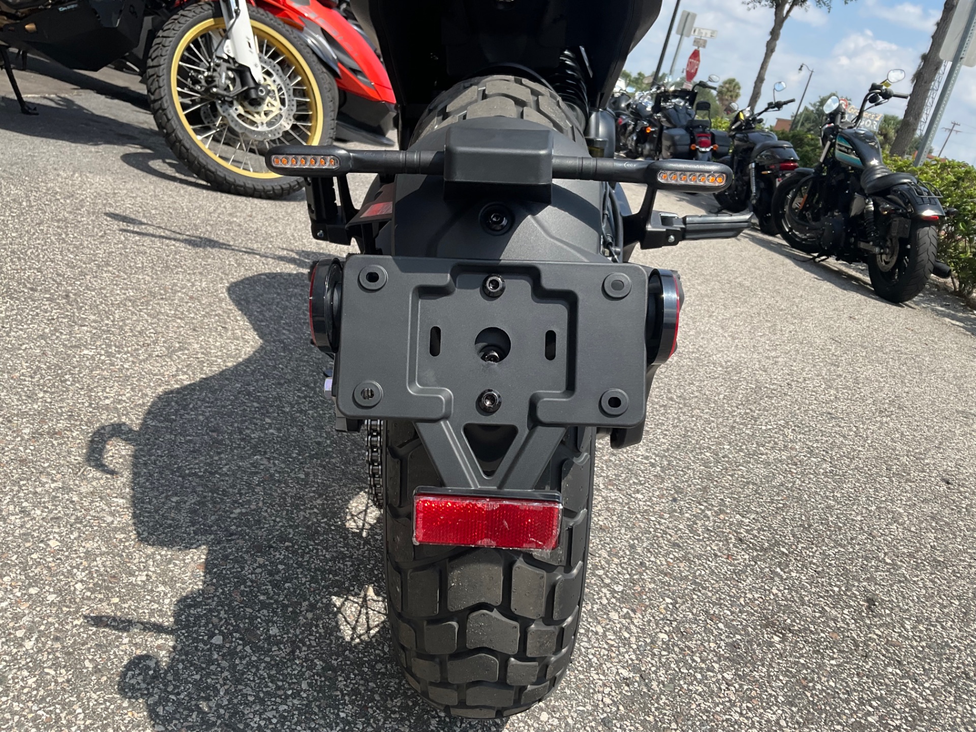 2023 Moto Morini SEIEMMEZZO SCR in Sanford, Florida - Photo 21