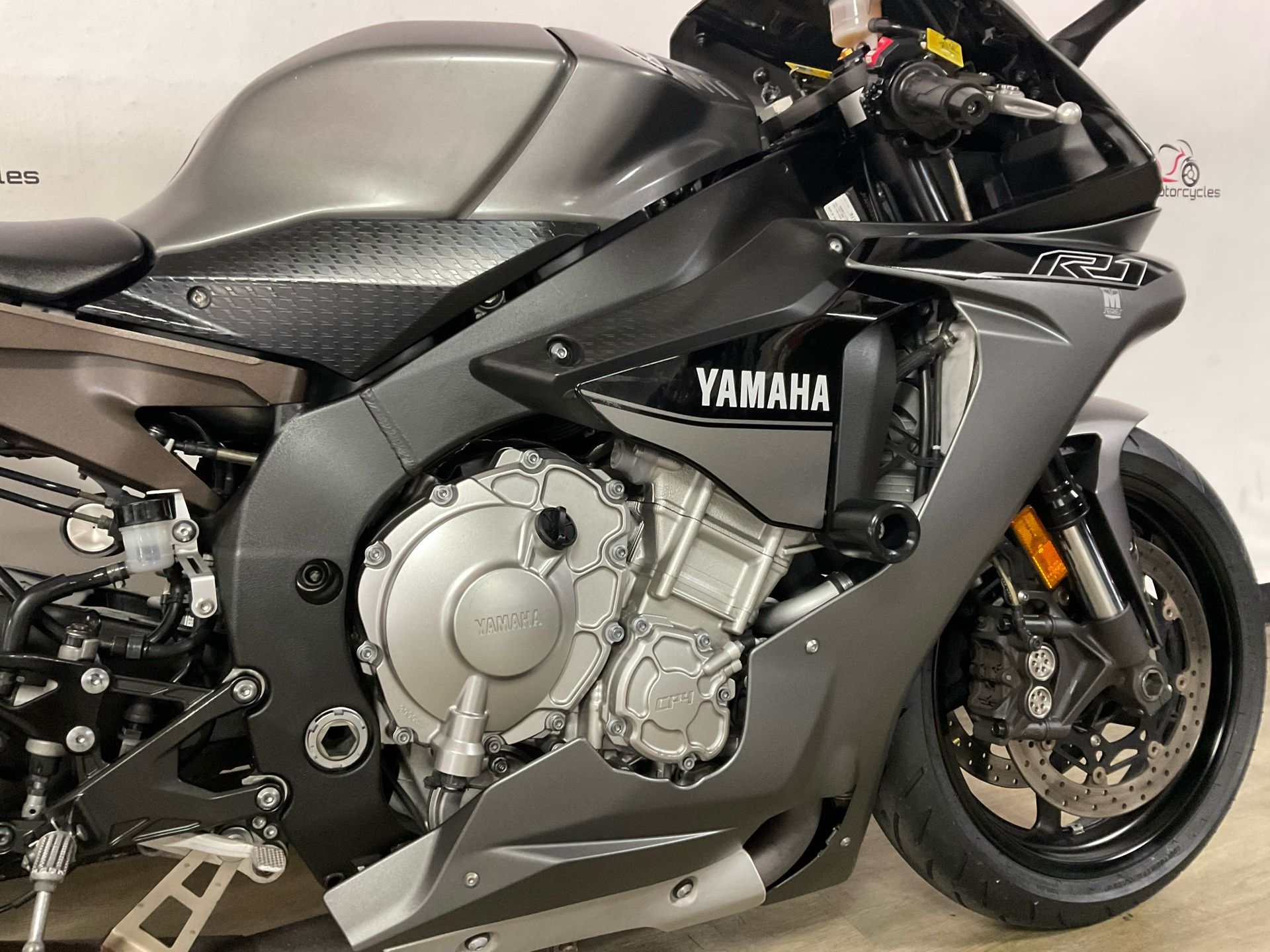 2016 Yamaha YZF-R1S in Sanford, Florida - Photo 19