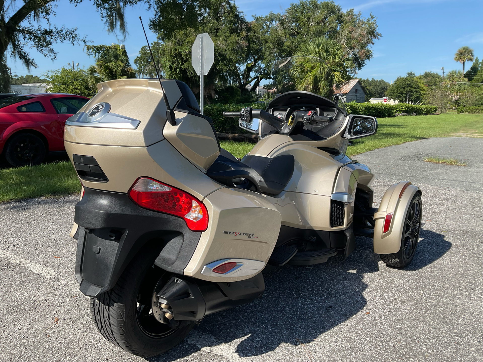 2017 Can-Am Spyder RT-S in Sanford, Florida - Photo 10