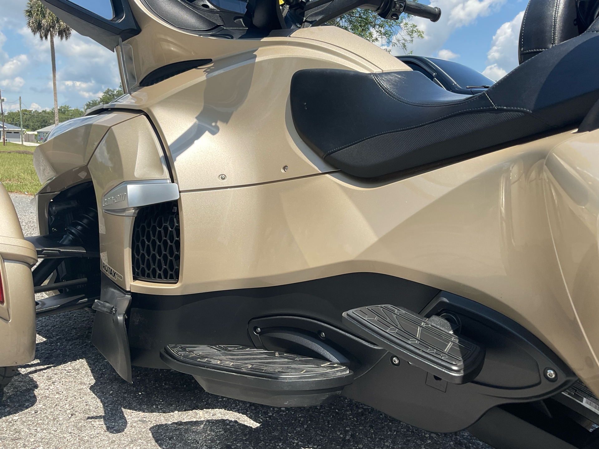 2017 Can-Am Spyder RT-S in Sanford, Florida - Photo 21