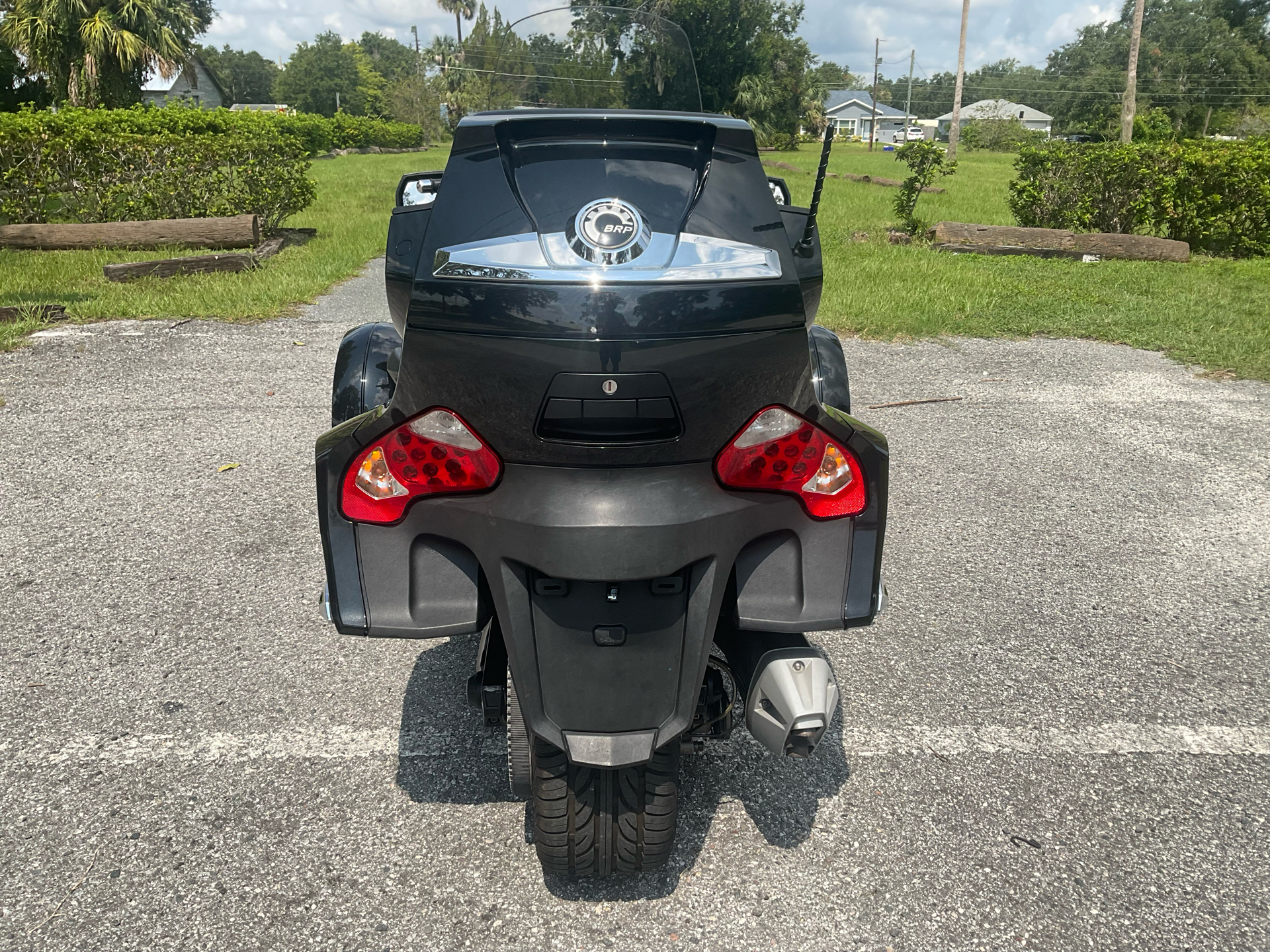 2011 Can-Am Spyder® RT-S SE5 in Sanford, Florida - Photo 9