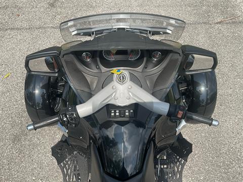 2011 Can-Am Spyder® RT-S SE5 in Sanford, Florida - Photo 31