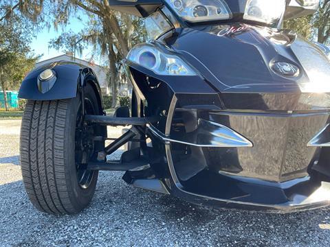 2011 Can-Am Spyder® RT-S SE5 in Sanford, Florida - Photo 15