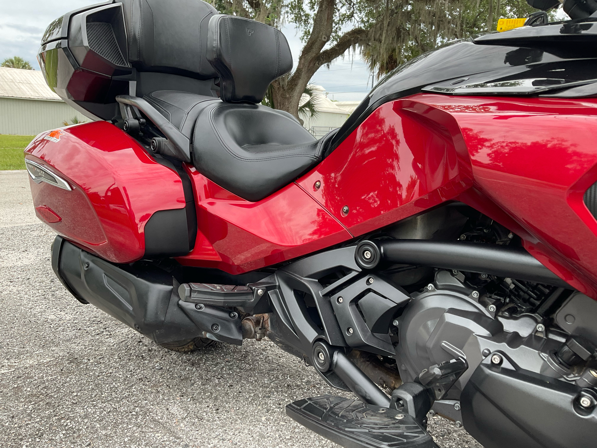 2017 Can-Am Spyder F3 Limited in Sanford, Florida - Photo 13