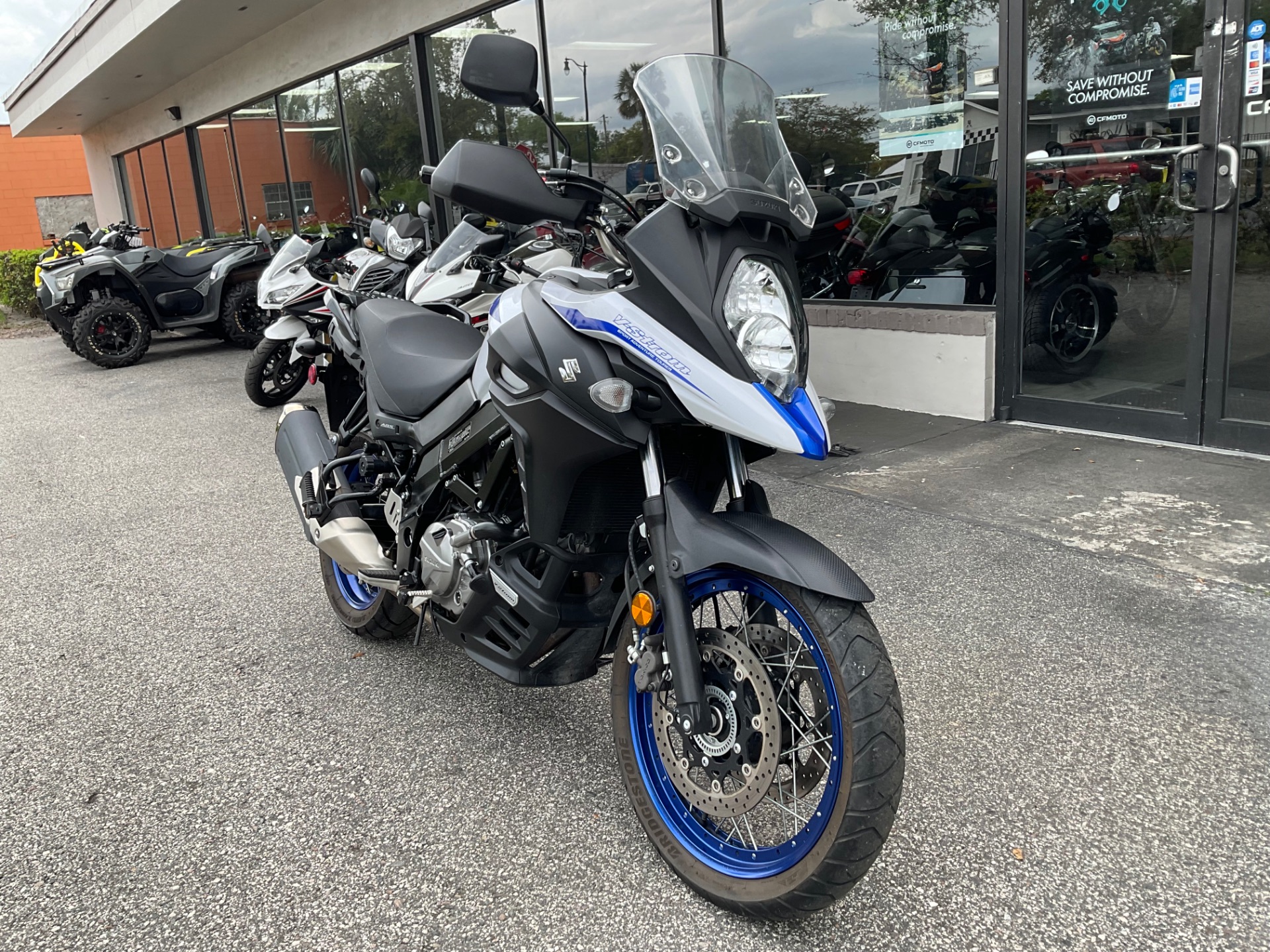 2019 Suzuki V-Strom 650 in Sanford, Florida - Photo 5