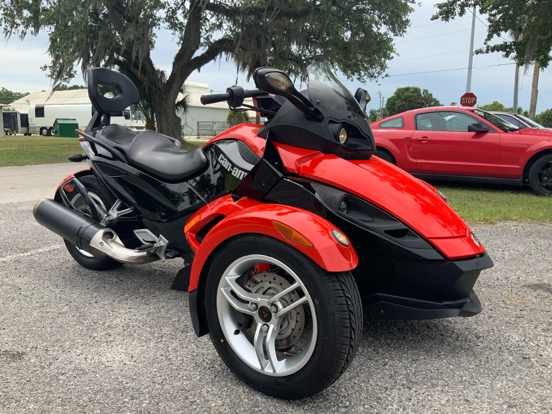 2010 Can-Am Spyder™ RS SE5 in Sanford, Florida - Photo 2