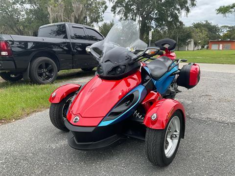 2010 Can-Am Spyder™ RS SE5 in Sanford, Florida - Photo 5