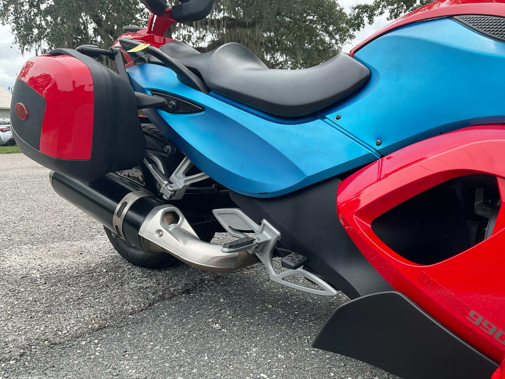 2010 Can-Am Spyder™ RS SE5 in Sanford, Florida - Photo 13