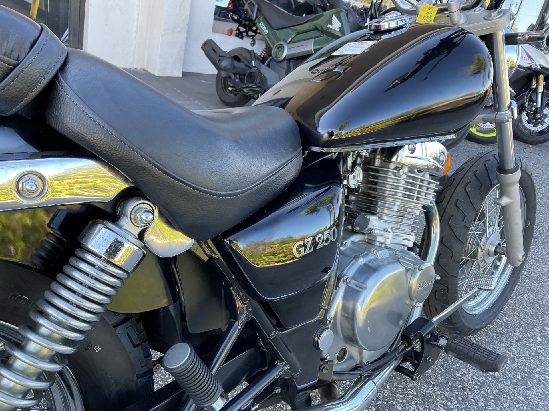 2008 Suzuki GZ250 in Sanford, Florida - Photo 19