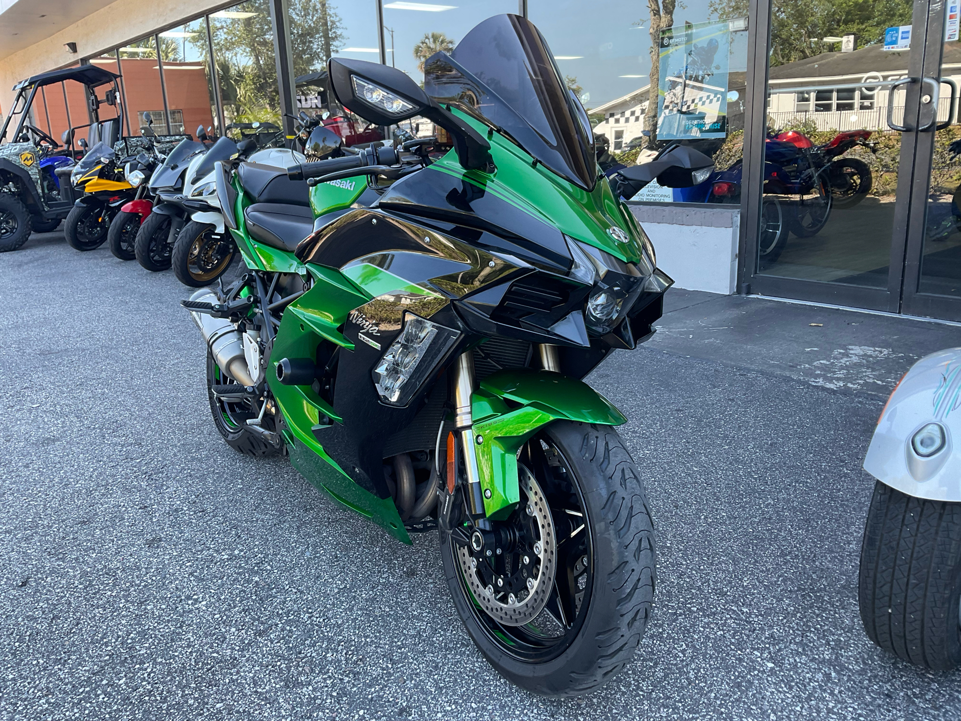 2018 Kawasaki Ninja H2 SX SE in Sanford, Florida - Photo 5