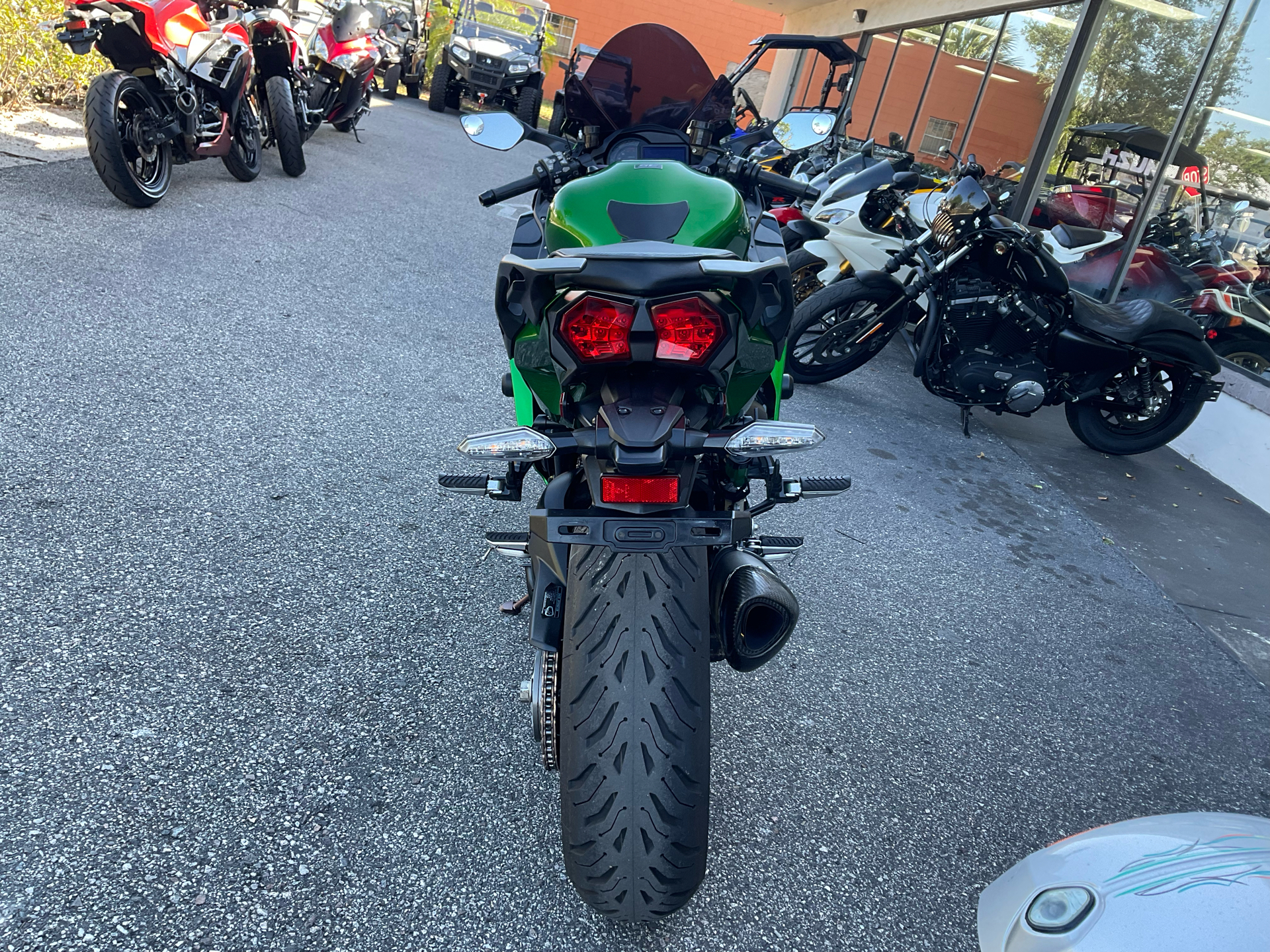 2018 Kawasaki Ninja H2 SX SE in Sanford, Florida - Photo 9