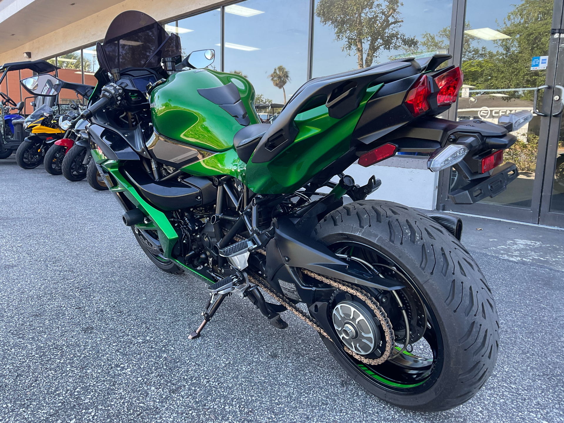 2018 Kawasaki Ninja H2 SX SE in Sanford, Florida - Photo 10