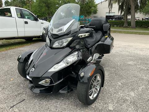 2010 Can-Am Spyder™ RT-S SM5 in Sanford, Florida - Photo 5