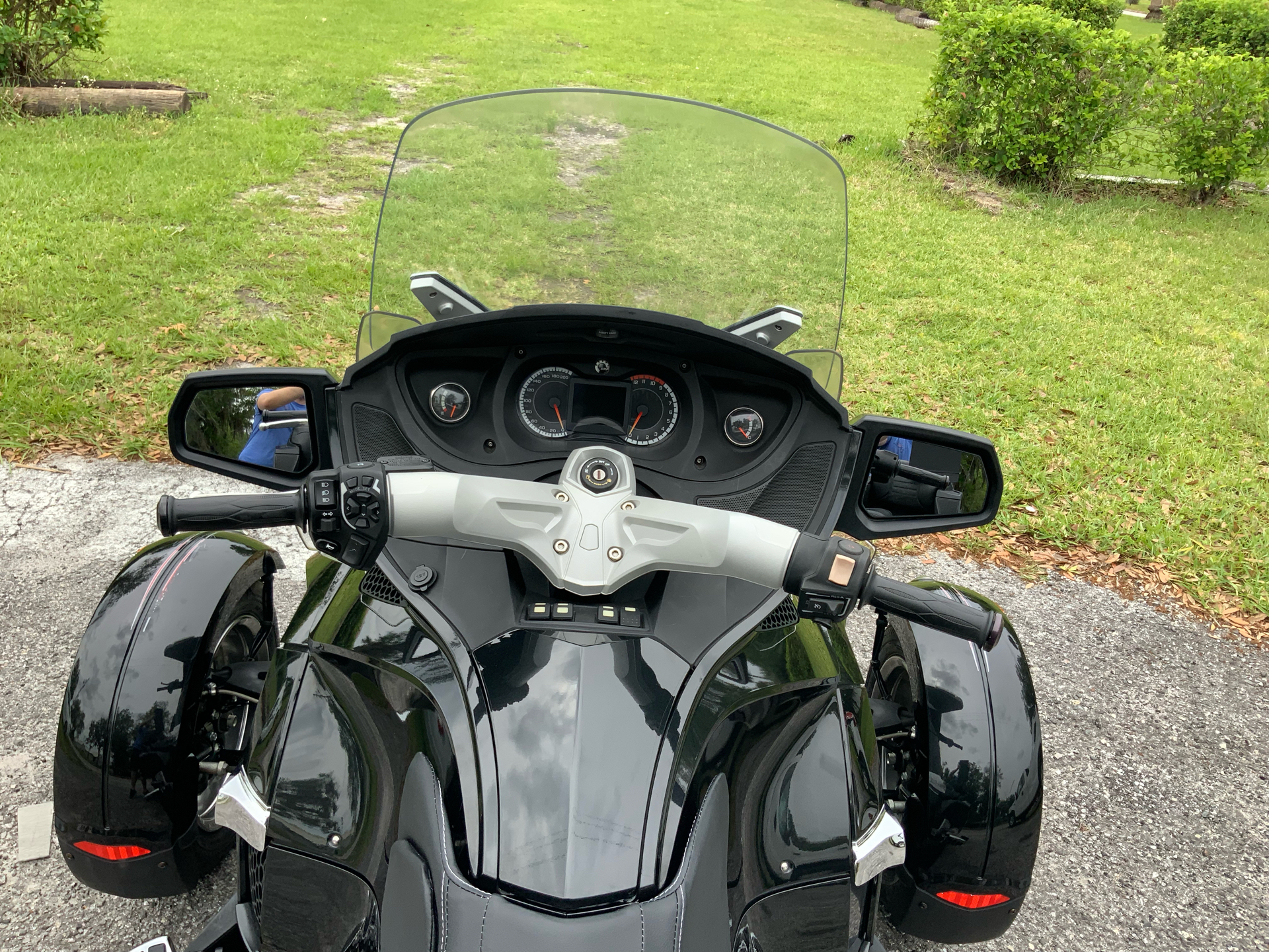2010 Can-Am Spyder™ RT-S SM5 in Sanford, Florida - Photo 31