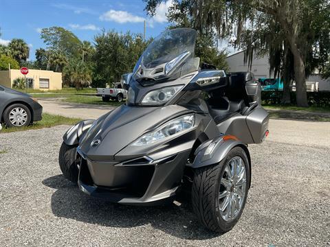 2014 Can-Am Spyder® RT Limited in Sanford, Florida - Photo 5
