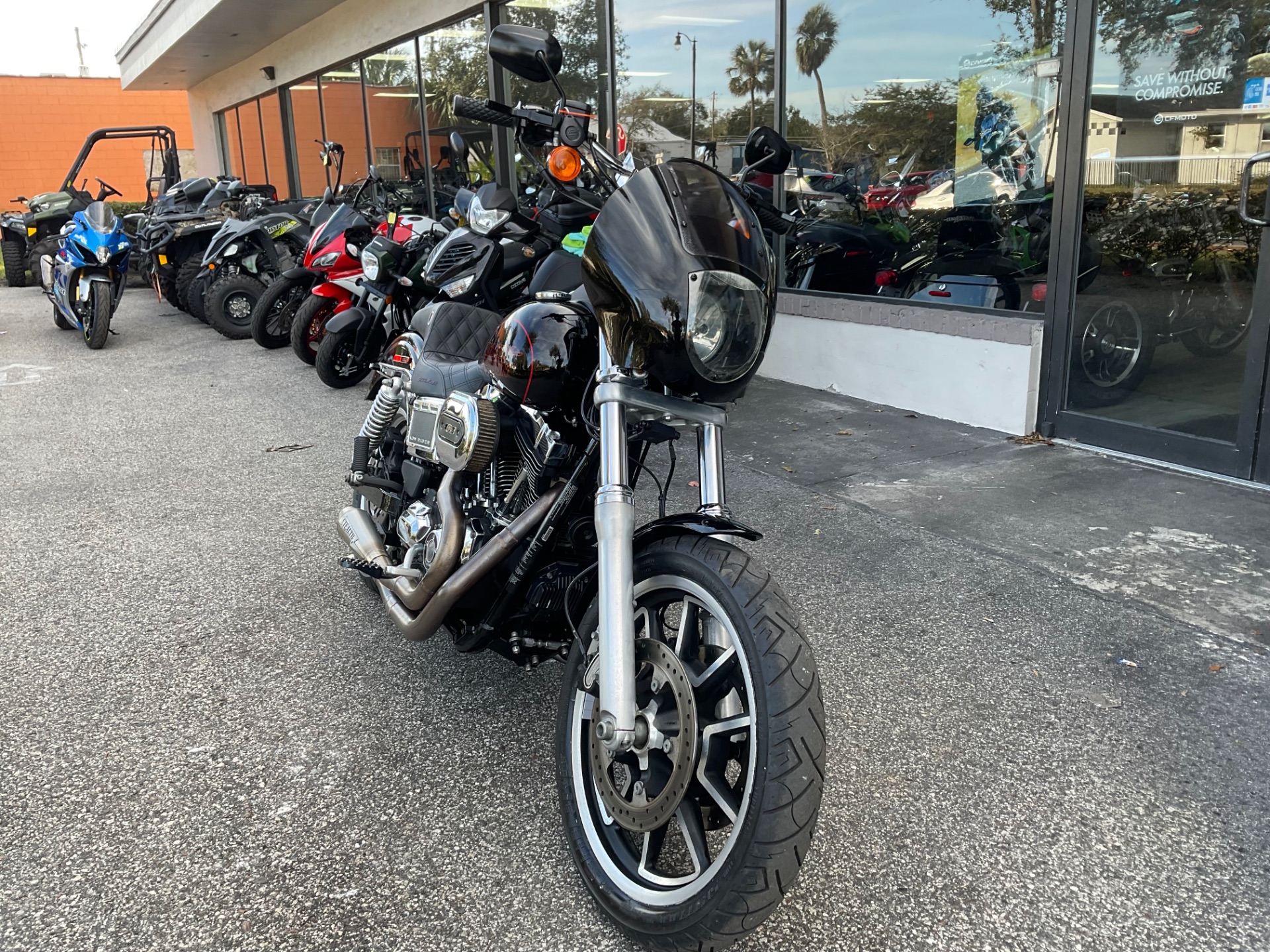 2017 Harley-Davidson Low Rider® in Sanford, Florida - Photo 5