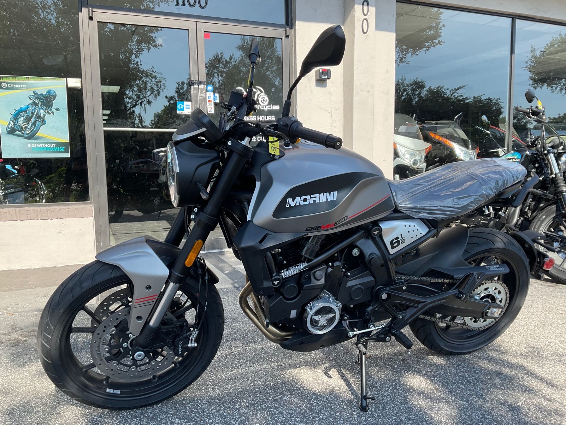 2023 Moto Morini SEIEMMEZZO STR in Sanford, Florida - Photo 2