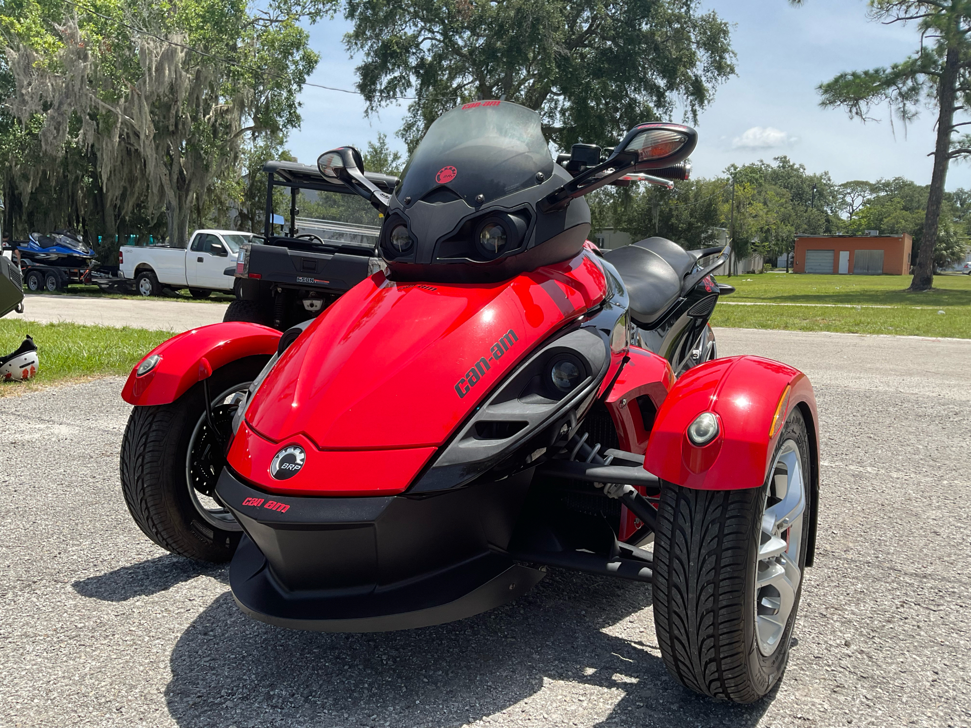 2009 Can-Am Spyder™ GS Roadster with SM5 Transmission (manual) in Sanford, Florida - Photo 5