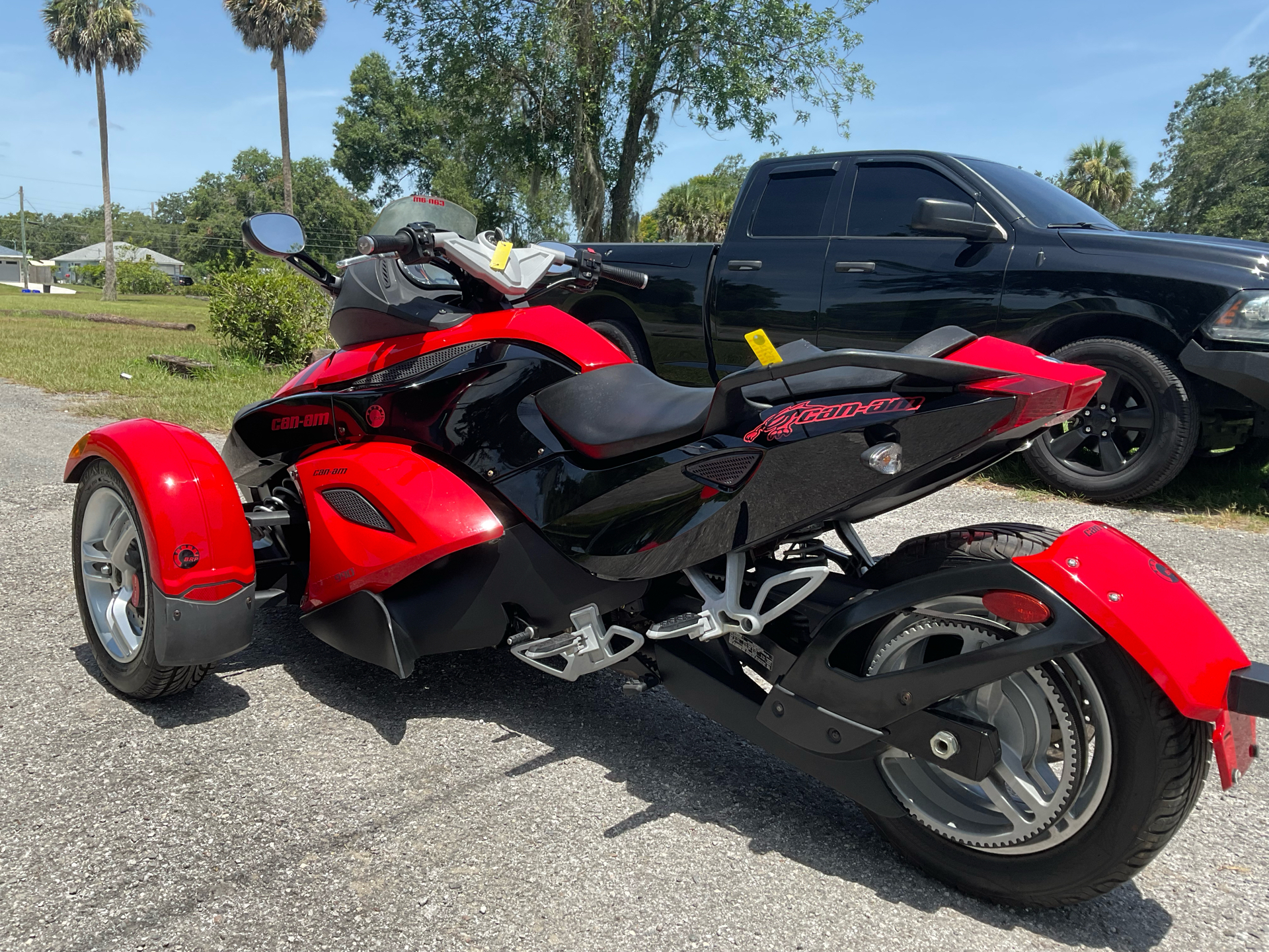 2009 Can-Am Spyder™ GS Roadster with SM5 Transmission (manual) in Sanford, Florida - Photo 8
