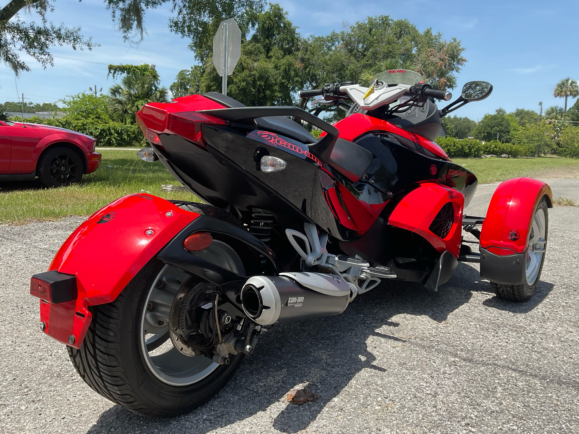 2009 Can-Am Spyder™ GS Roadster with SM5 Transmission (manual) in Sanford, Florida - Photo 10