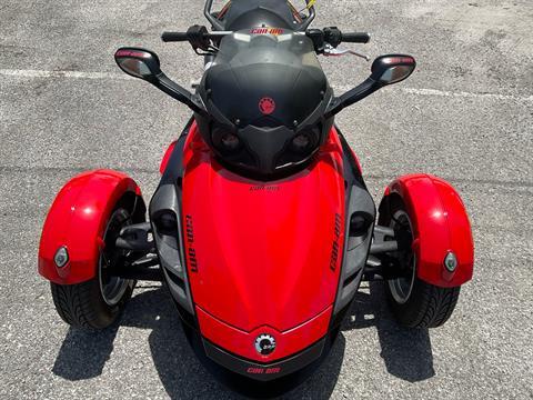 2009 Can-Am Spyder™ GS Roadster with SM5 Transmission (manual) in Sanford, Florida - Photo 18
