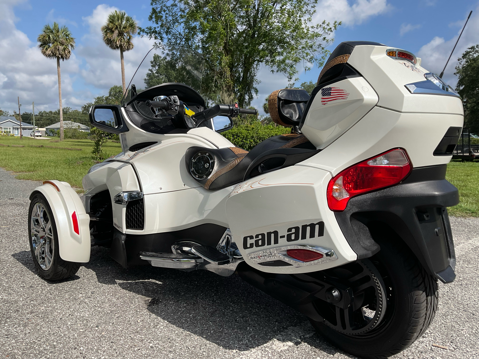 2019 Can-Am Spyder RT Limited in Sanford, Florida - Photo 8