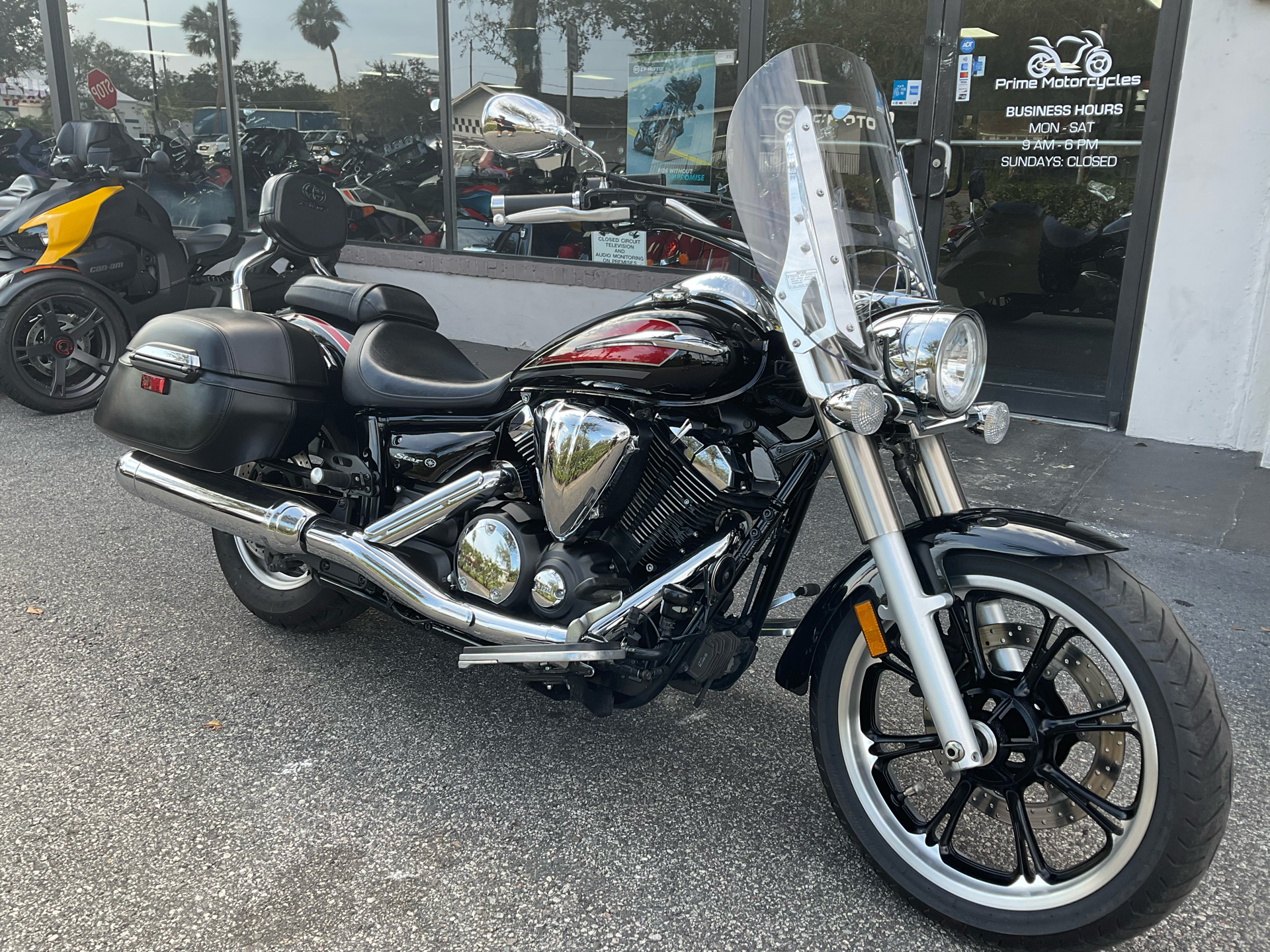 2014 Yamaha V Star 950 Tourer in Sanford, Florida - Photo 6