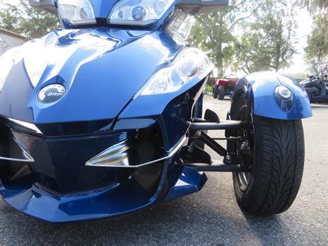 2011 Can-Am Spyder® RT-S SM5 in Sanford, Florida - Photo 16