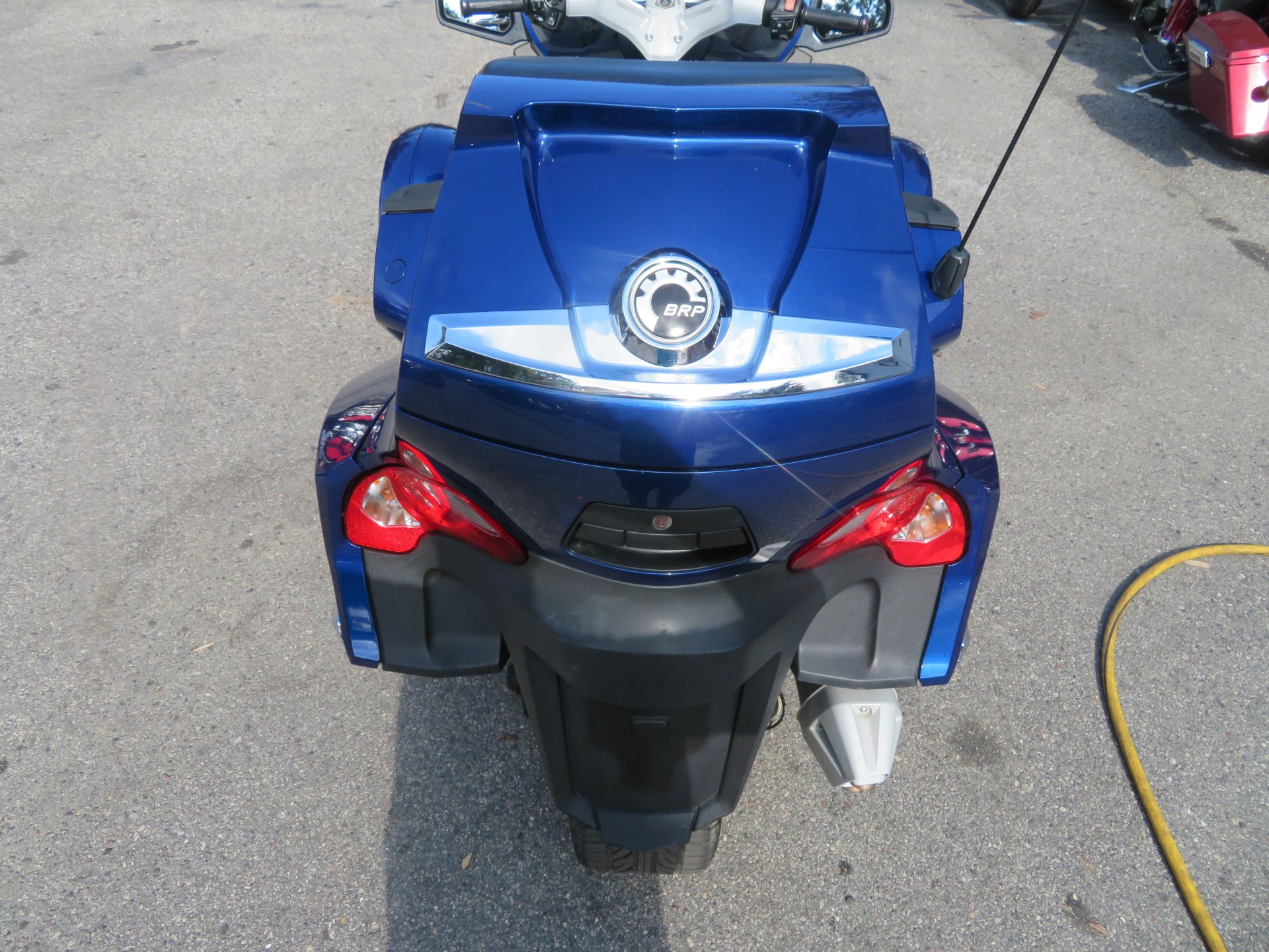 2011 Can-Am Spyder® RT-S SM5 in Sanford, Florida - Photo 24