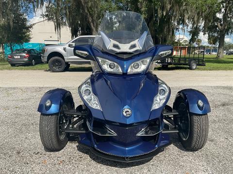 2011 Can-Am Spyder® RT-S SM5 in Sanford, Florida - Photo 4