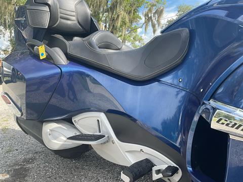 2011 Can-Am Spyder® RT-S SM5 in Sanford, Florida - Photo 13