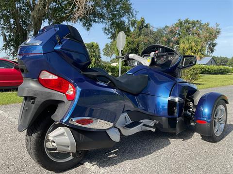 2011 Can-Am Spyder® RT-S SM5 in Sanford, Florida - Photo 10
