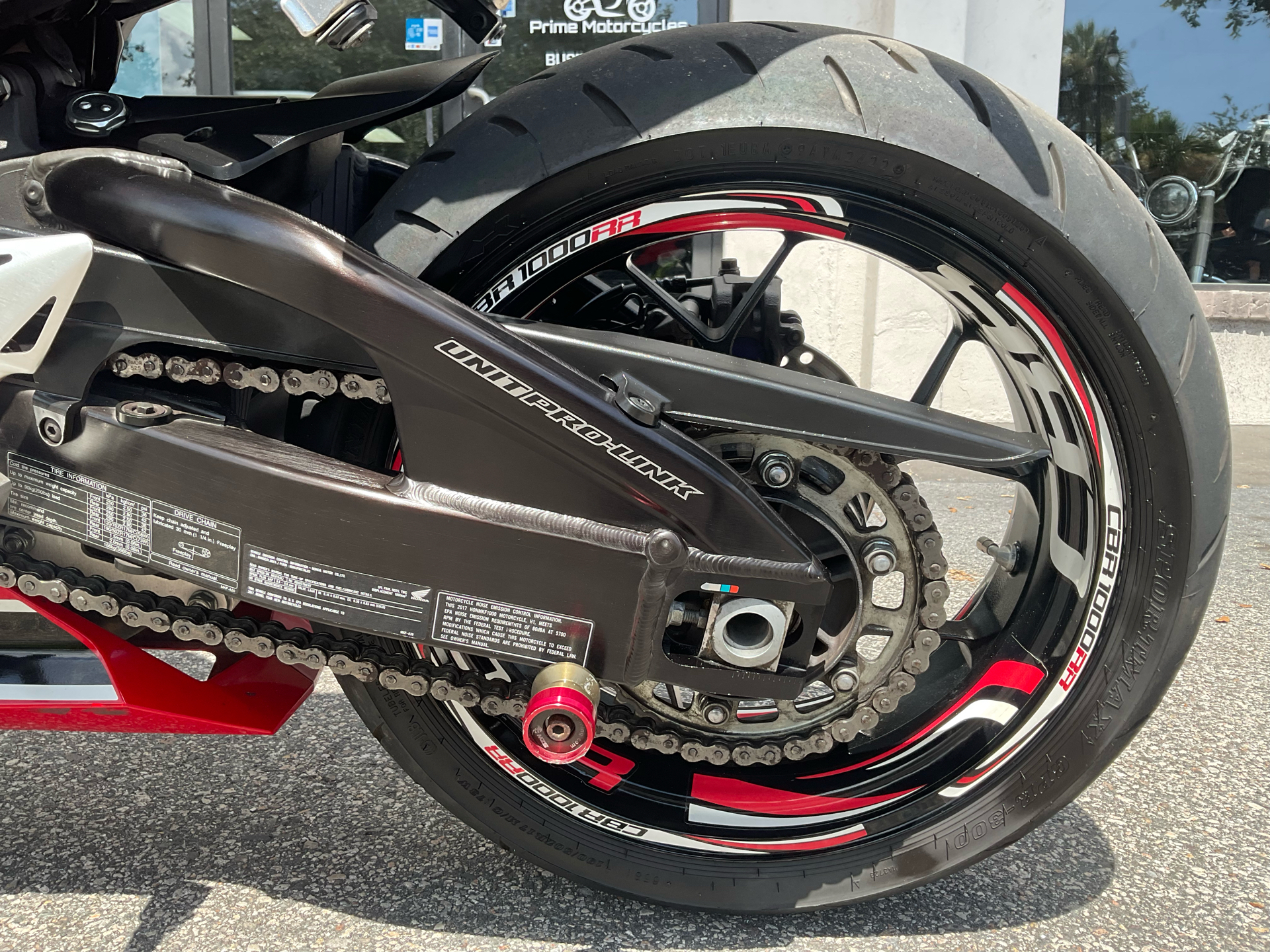 2017 Honda CBR1000RR in Sanford, Florida - Photo 11